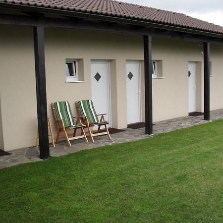 Penzion Kamenak Kamenný Újezd Extérieur photo