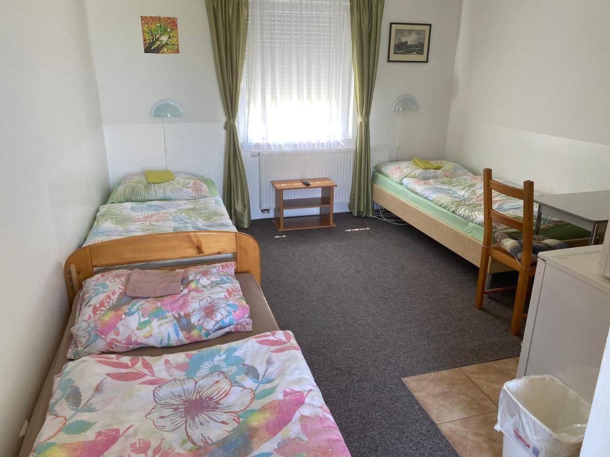 Penzion Kamenak Kamenný Újezd Extérieur photo